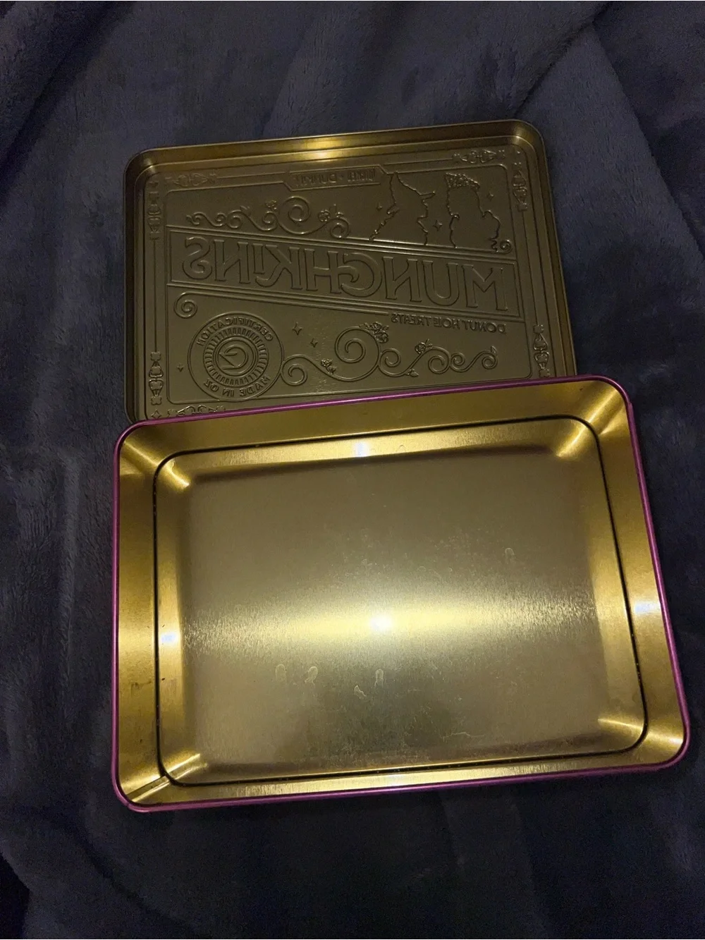 Wicked + Dunkin' Munchkins Tin - OFFICIAL